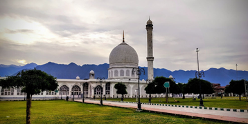 Hazratbal Shrine